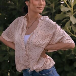 BNWT WAIWAOLANI
CHARLIE in Hihiwai Natural XL